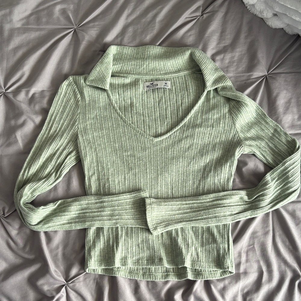 Hollister Sage Ribbed V-Neck Top